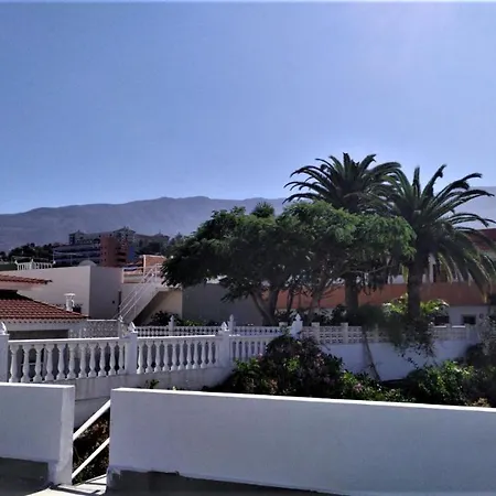 Fantastico With Balcony, Terrace, Air Conditioning And Free Parking, Ideal For Couples And Solo Travelers Appartement